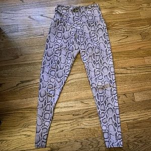 Snake Print Leggings 💥